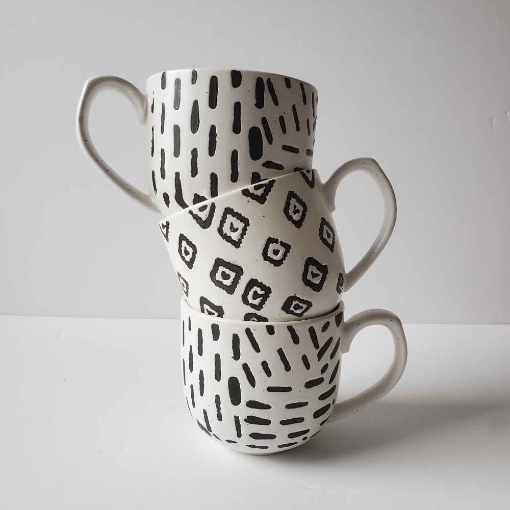 Old Pottery Company Mugs Set Of 3